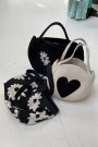 Fabienne Chapot Sort 'Bonnie Flower Bag' bomull med hvite margeritter thumbnail