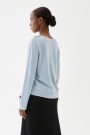 Busnel Ice Blue 'Annika' 100% merino genser med gullknapper. Bestselger! thumbnail