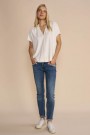 Mos Mosh Ecru viskose 'Shira Tee' v-topp med ledig silhuett. Must have! thumbnail