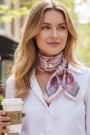 Endless Lys rosa mønstret 'Bandana Viscose' skjerf thumbnail