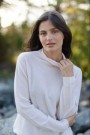 Amuse Wheat 100% cashmere 'Martine' tynn genser med ledig turtleneck thumbnail