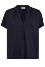 Mos Mosh Salute navy viskose 'Shira Tee' v-topp med ledig silhuett. Must have!  thumbnail