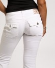 True Religion Brilliant white low rise 'Joey' flare jeans med stikninger langs ben og trendy flapslommer thumbnail