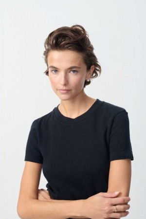 American Vintage Sort 'Son28g' 100% bomull t-shirt med søm i rygg