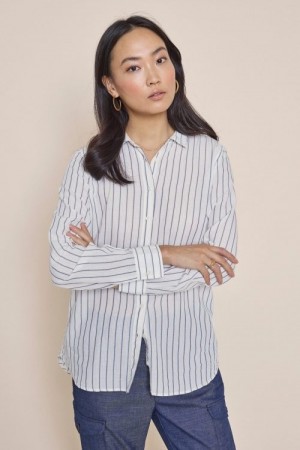 Mos Mosh Ecru med blå striper 'Kayla Fine Stripe Shirt' bomullsskjorte