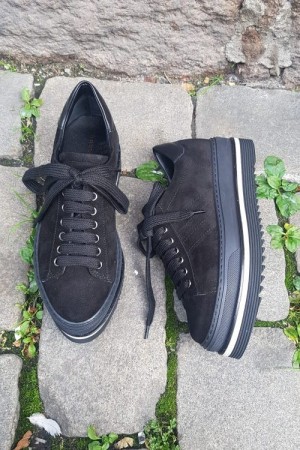 Laura Bellariva Sort '2300' semsket sneakers