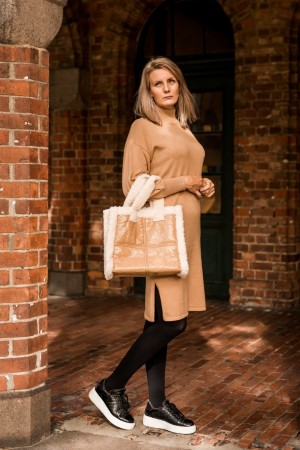 One & Other camel 'Della Dress' Kjoler