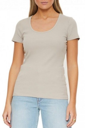 Gestuz Beige 'Rolla Tee' ribbet bomull topp