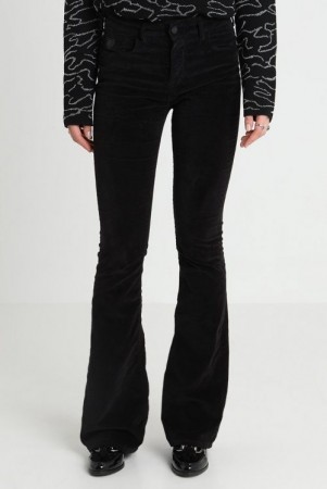 Lois Sort 'Raval Velvet Smooth' velour flare bukse. TREND!