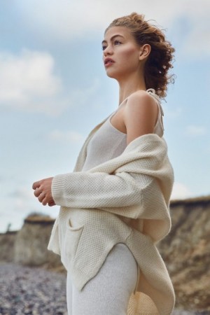 Gai + Lisva Offwhite
