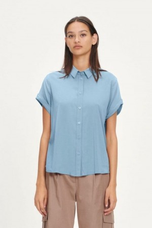Samsøe Samsøe Dusty blue 'Majan Ss Shirt' viskose skjorte med kort erm