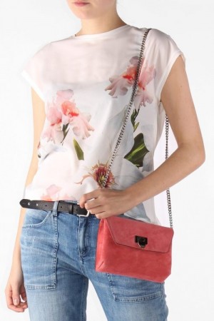 Decadent 'Cleva Small Pouche' liten veske - scarlet red