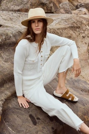 Katrin Uri White with white ribbet 'La  Pullover'