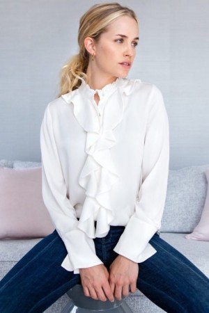 Amuse Offwhite silkebluse med ruffles