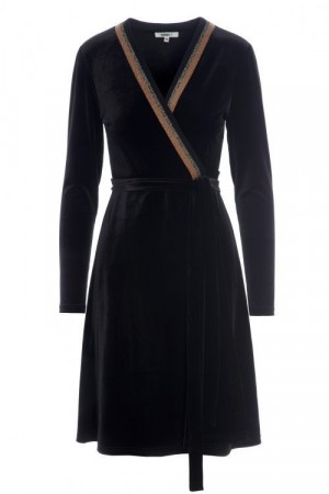 Katrin Uri sort omlott velourkjole 'Lounge Wrap Dress'