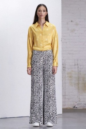 Alix The Label sorthvit 'Striped Leopard' viddebukse